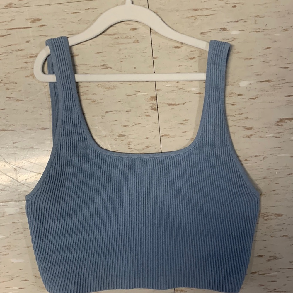 Aritzia Cropped Ribbed Square tank top